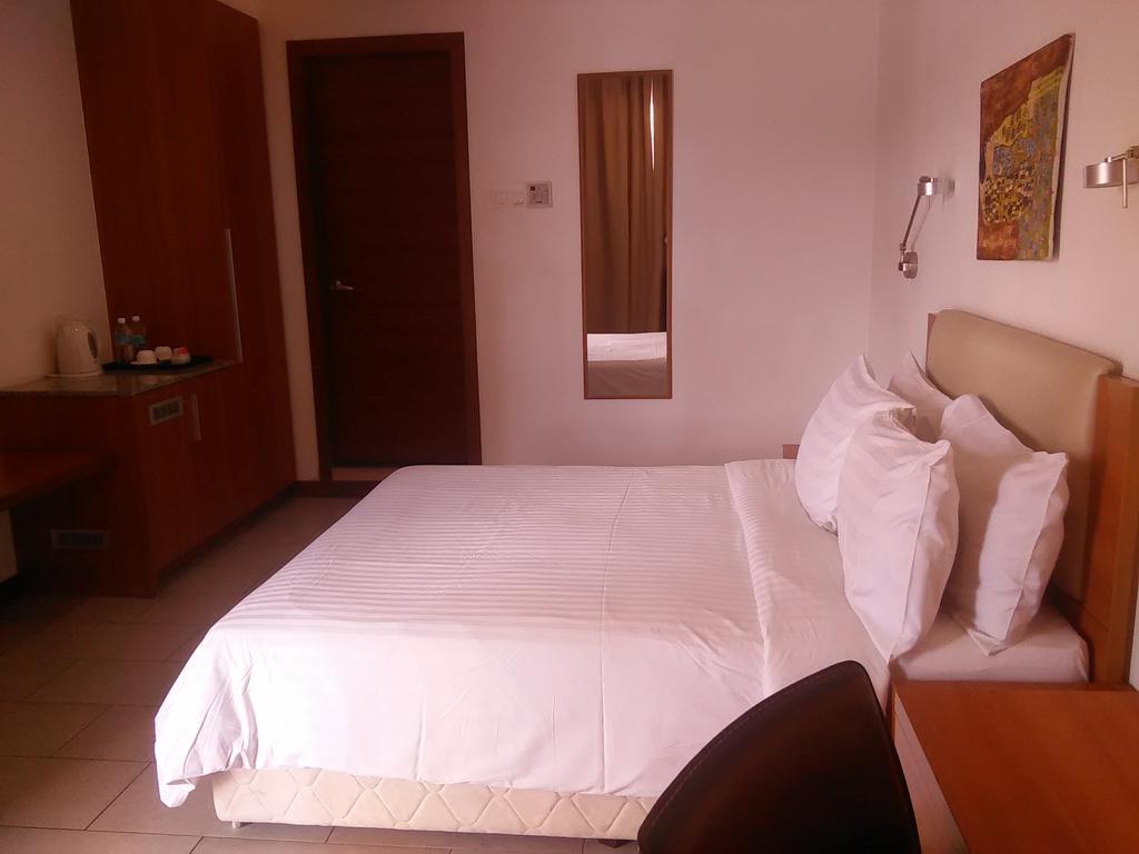 Gloria Swiss Hotel & Apartment Sandakan Exterior photo