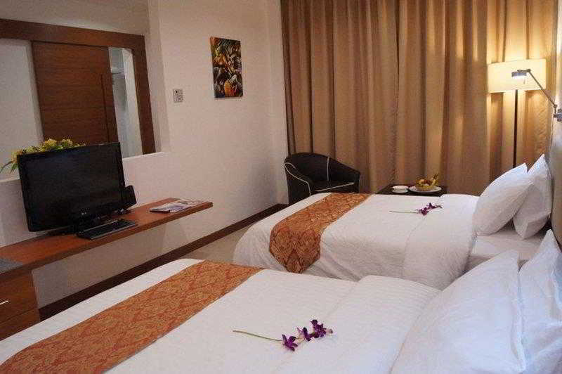 Gloria Swiss Hotel & Apartment Sandakan Room photo
